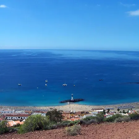 Azahara Deck * Playa de las Americas (Tenerife)